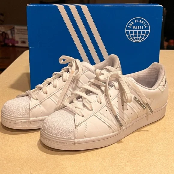Adidas Superstar J - Picture 3 of 5